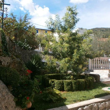 Apartments Mirna With Parking Lovran Exterior photo